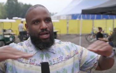 Video: Willie Wartaal over De Jeugd van Tegenwoordig musical