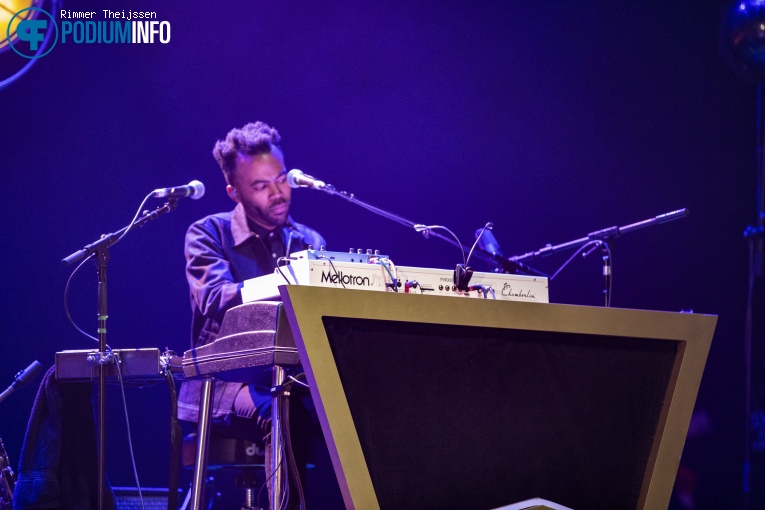 Leon Bridges op Leon Bridges - 01/11 - AFAS Live foto