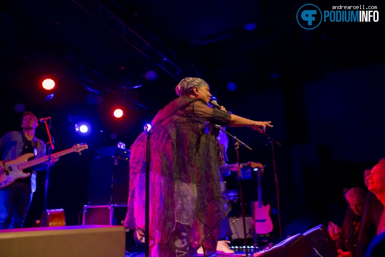 Lisa Fischer op Lisa Fischer - 10/02 - Paradiso Noord (Tolhuistuin) foto