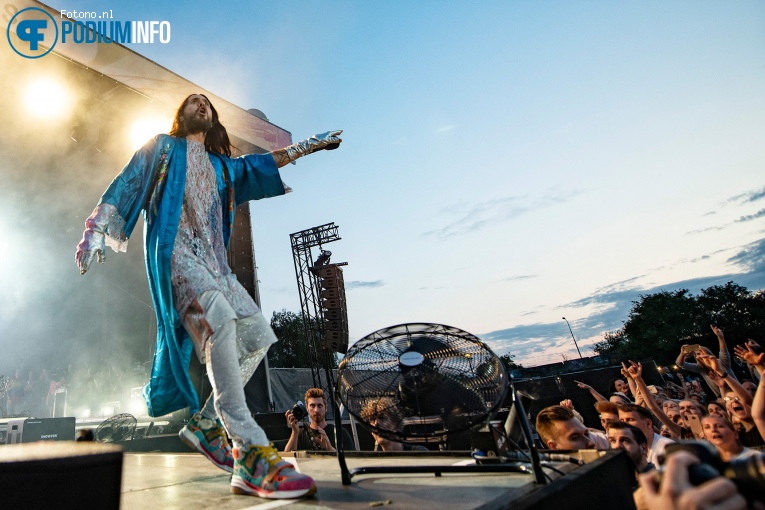 Thirty Seconds to Mars op Thirty Seconds To Mars - 06/08 - NDSM-Werf foto