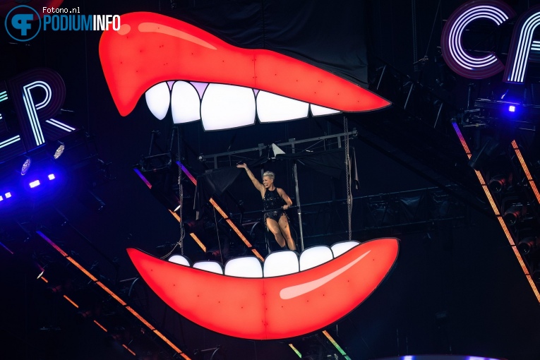 P!nk op P!nk - Summer Carnival Tour - 10/07 - Johan Cruijff ArenA foto