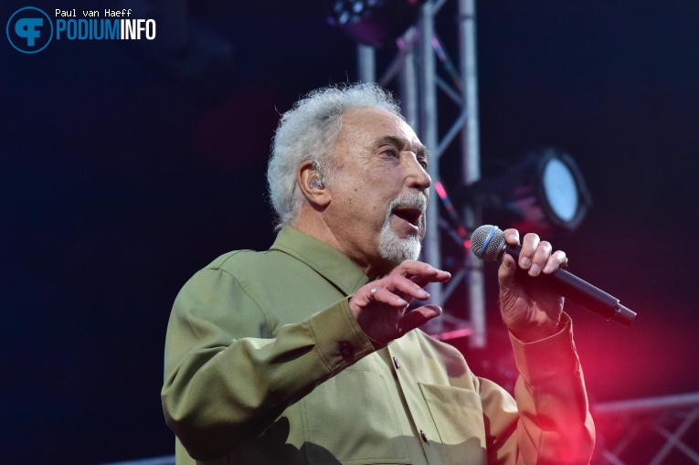 Tom Jones op Tom Jones - 10/07 - Paleis Soestdijk foto