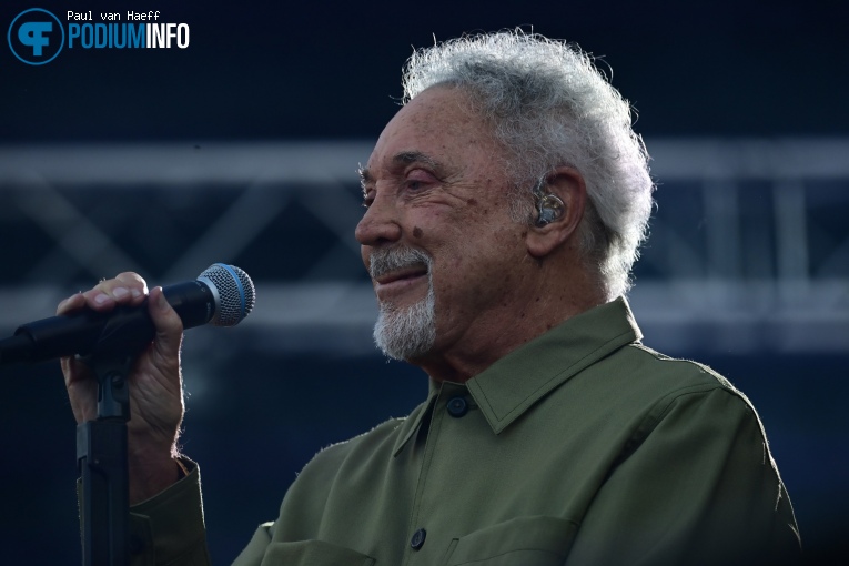 Tom Jones op Tom Jones - 10/07 - Paleis Soestdijk foto