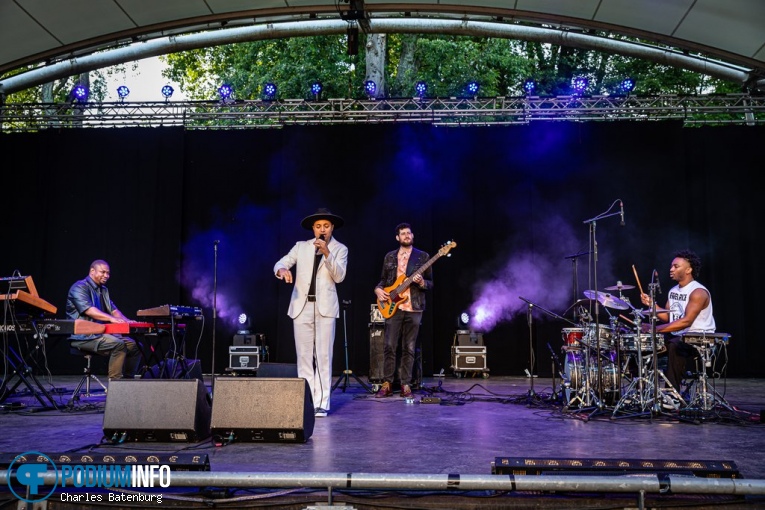 José James op Zuiderpark Live: José James - 10/07 - Zuiderparktheater foto