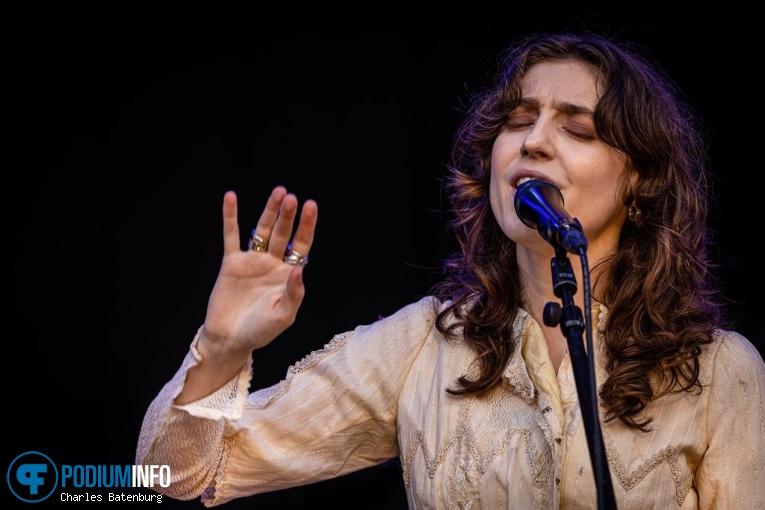 Birdy op Zuiderpark Live: Birdy - 11/07 - Zuiderparktheater foto