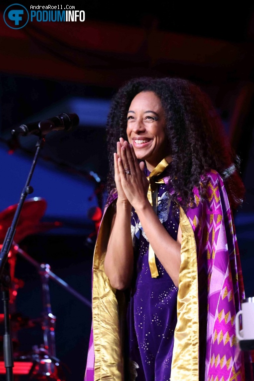 Corinne Bailey Rae op Corinne Bailey Rae - 19/08 - Openlucht Theater Amsterdamse Bos foto