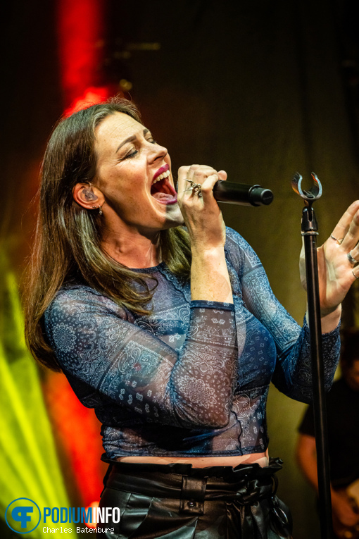 Floor Jansen op Zuiderpark Live: Floor Jansen - 07/09 - Zuiderparktheater foto