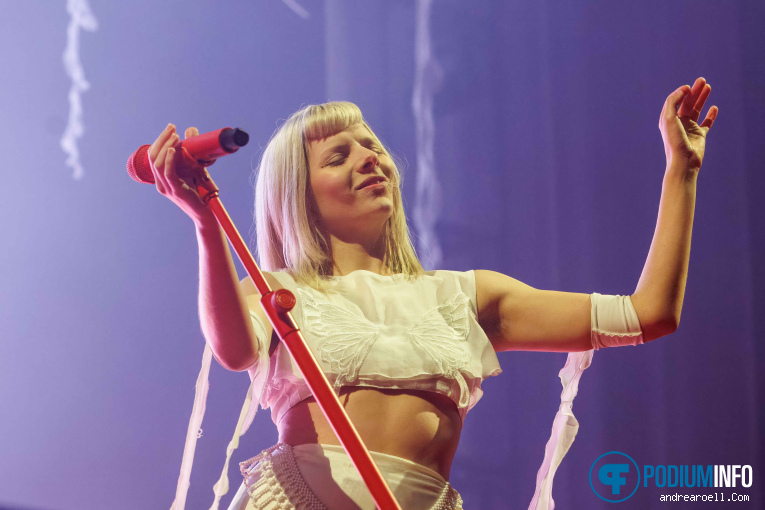 Aurora op Aurora - 28/09 - AFAS Live foto