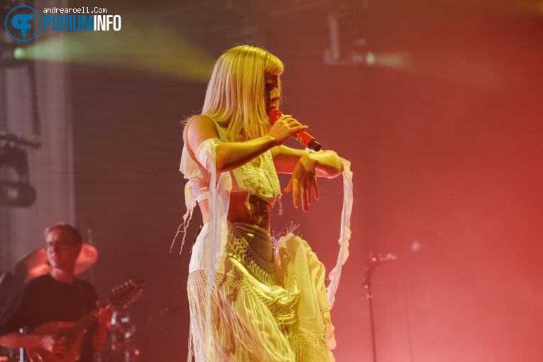 Aurora op Aurora - 28/09 - AFAS Live foto