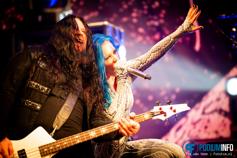 Arch Enemy op Arch Enemy / In Flames - 13/10 - Mainstage foto