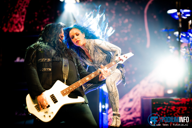 Arch Enemy op Arch Enemy / In Flames - 13/10 - Mainstage foto