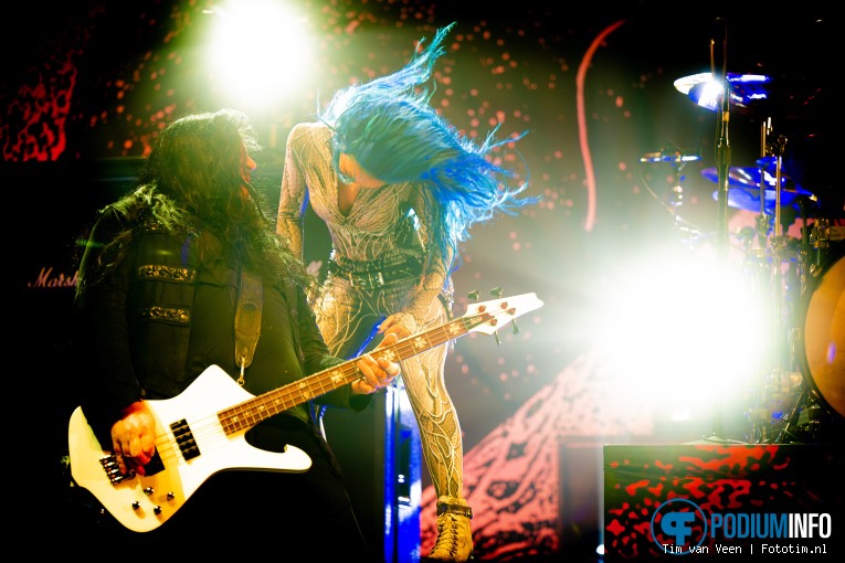 Arch Enemy op Arch Enemy / In Flames - 13/10 - Mainstage foto