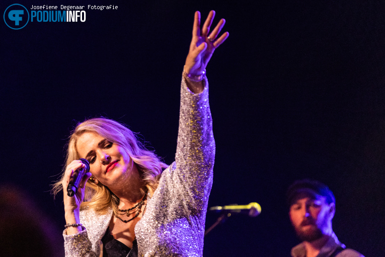 Elles Bailey op Elles Bailey - 20/10 - TivoliVredenburg foto