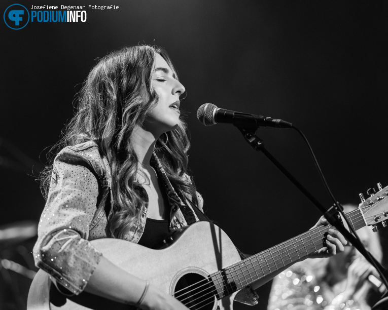 Elles Bailey op Elles Bailey - 20/10 - TivoliVredenburg foto