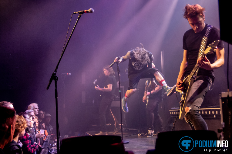 Massive Wagons op Kissin' Dynamite - 27/10 - Metropool Enschede foto