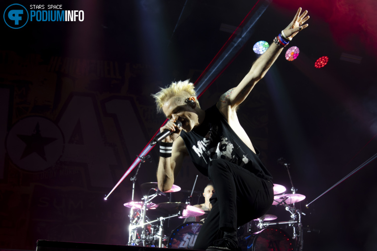 Sum 41 op Sum 41 - 21/10 - Mainstage foto