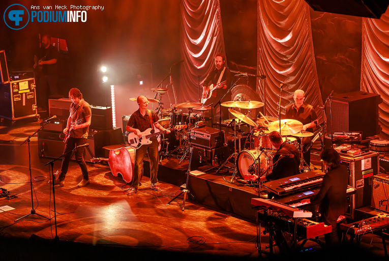 Jason Isbell & The 400 Unit op Jason Isbell & The 400 Unit - 13/11 - TivoliVredenburg foto