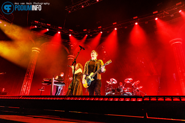 Within Temptation op Within Temptation - 06/12 - Ziggo Dome foto