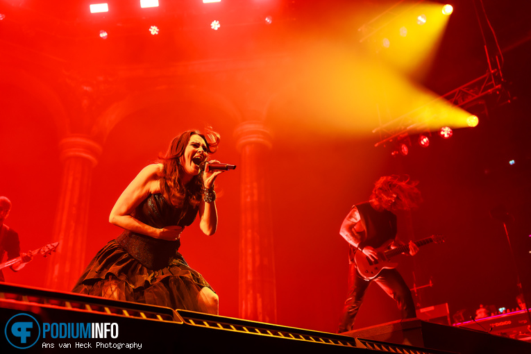 Within Temptation op Within Temptation - 06/12 - Ziggo Dome foto