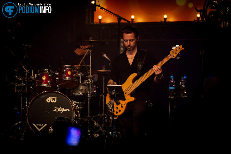 John West op Hollandse Toppers: John West live met band - 13/12 - 013 foto