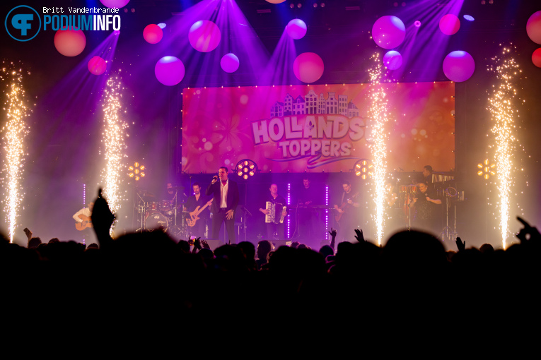 John West op Hollandse Toppers: John West live met band - 13/12 - 013 foto