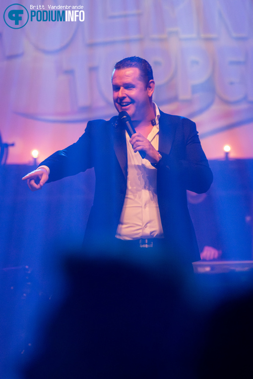 John West op Hollandse Toppers: John West live met band - 13/12 - 013 foto