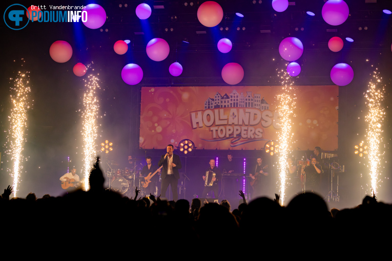 John West op Hollandse Toppers: John West live met band - 13/12 - 013 foto