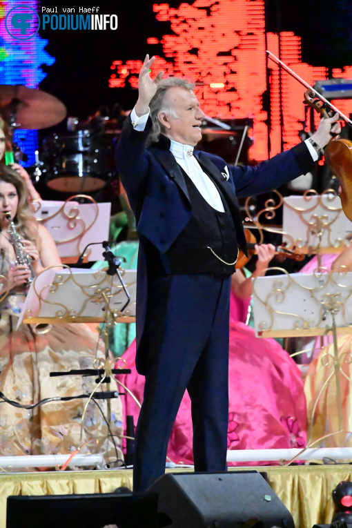 André Rieu op André Rieu Nieuwjaarsconcert - 11/01 - Ziggo Dome foto