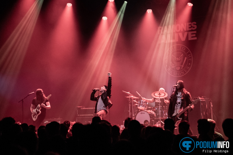 RAMONES ALIVE op RAMONES ALIVE - 18/01 - Metropool foto