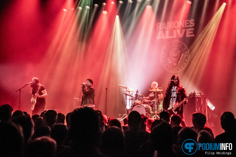 RAMONES ALIVE op RAMONES ALIVE - 18/01 - Metropool foto