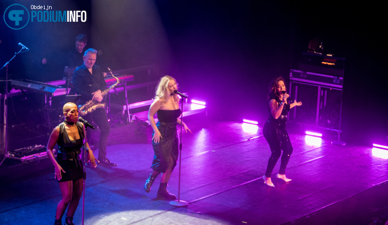 Nurlaila Karim op Simply... The Best of Tina Turner - 23/01 - De Meenthe foto