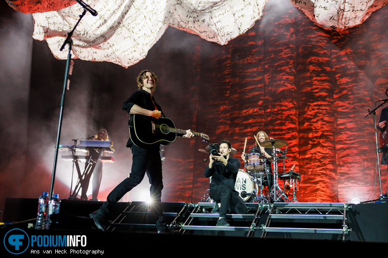 Dean Lewis op Dean Lewis - 25/02 - Ziggo Dome foto