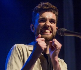 Duncan Laurence vervangt Zweeds folkduo First Aid Kit op Pinkpop