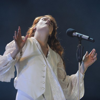 Continu Gedachte sjaal Florence + The Machine met 'High As Hope Tour' naar Nederland en België |  Nieuws op Podiuminfo