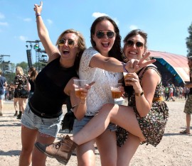 'Groot deel jongeren gaat akkoord met testen en vaccinatiebewijs tonen voor toegang tot events'