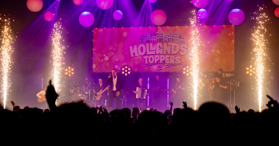 Bekijk de Hollandse Toppers: John West live met band - 13/12 - 013 foto's