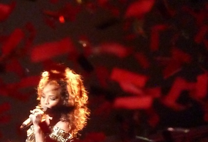 Rihanna - The Loud Tour Gelredome gebruiker foto - P1010835A
